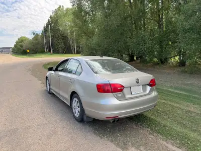 2014 Volkswagen Jetta TDI DIESEL 2.0L Rebuilt Status from the original owner There were two accident...