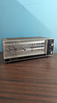 Vintage Clock Radio