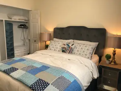 3-bed, 2.5 bath, attached garage, fully Furnished, near Lawson Heights mall, Civic centre, health ca...