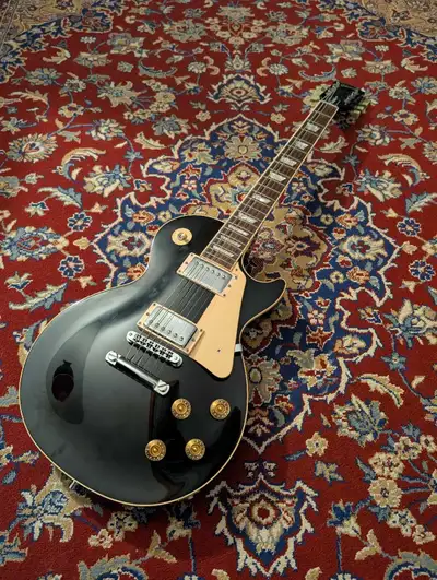 For Trade Gibson Les Paul Standard in Ebony 1995 with OHSC, View more