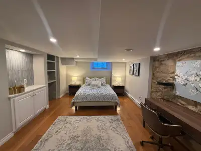 Welcome to your new home! This fully furnished, just renovated 1-bedroom unit is ready for you. Ever...