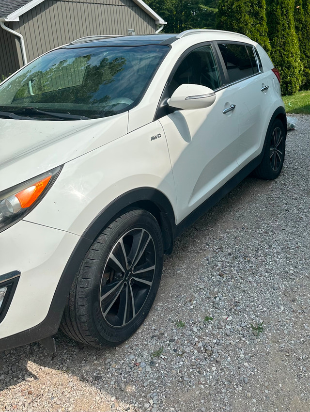 2016 KIA SPORTAGE in Cars & Trucks in Barrie - Image 3