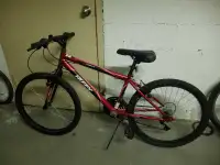 huffy mid size mountain bike 