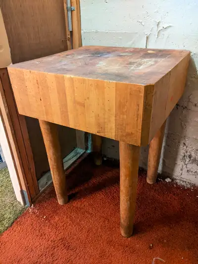 Solid wood Butcher Block. Overall dimension: 24 inches (w) x 24 inches (D) x 32 inches (H). Wood sur...