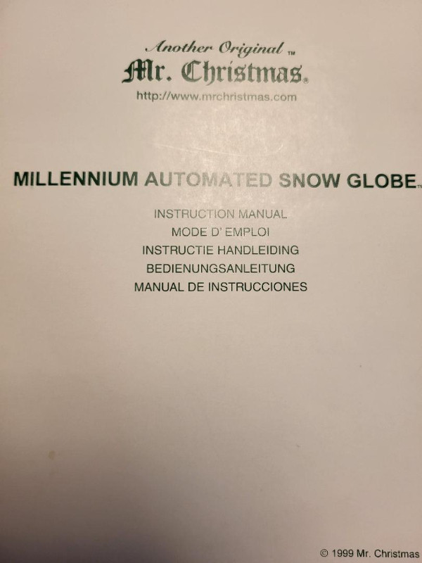 MR. CHRISTMAS SNOW GLOBE - Millennium Edition - Vintage in Arts & Collectibles in Winnipeg - Image 3