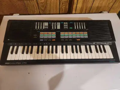 Yamaha PSS-470 PortaSound Keyboard, View more