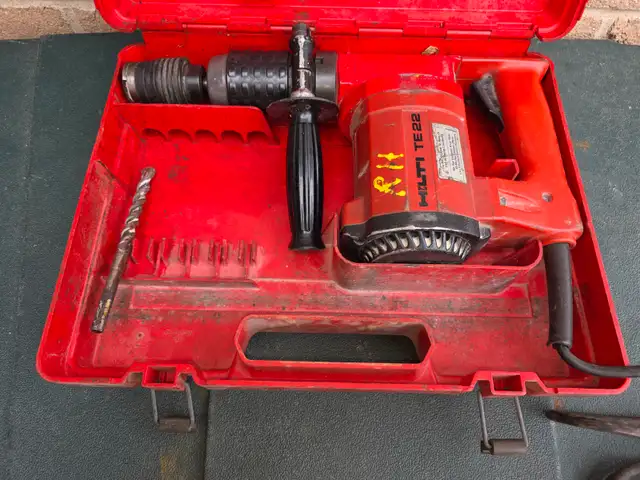 The Hilti TE 22 Corded SDS Plus Rotary Hammer Drill Plastic Case in Power Tools in Windsor Region - Image 10
