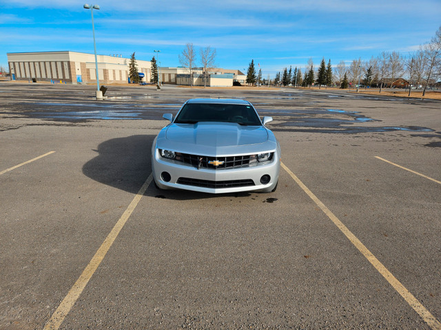 2011 camaro v6 6 speed in Cars & Trucks in Calgary - Image 4