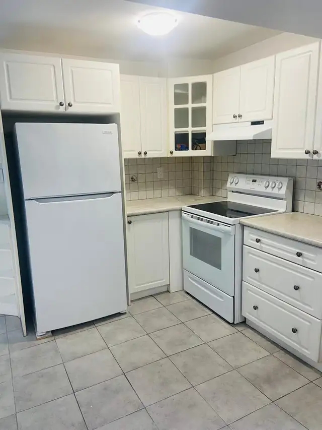 Private Room for Rent in Port Credit, Mississauga - CAD 600