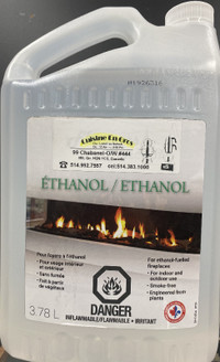 Éthanol liquide pour foyer/Ethanol for fireplaces.