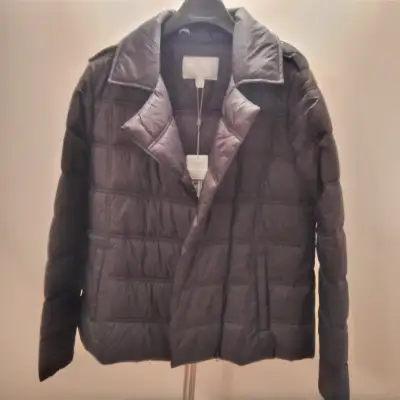 NWT women’s jacket perfect for mid-seasons and cool summer days, View more