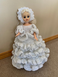 Vintage Crocheted Ruffle Dress Bed Sitter Bride Dolls 