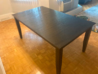 Dining room table that seats four People