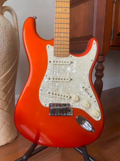 fender american stratocaster deluxe in Guitars in Canada | Kijiji