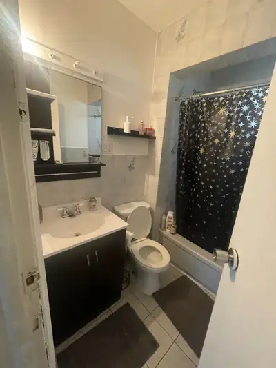 Room for rent immediately