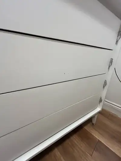 White dresser 4 tiroirs , View more