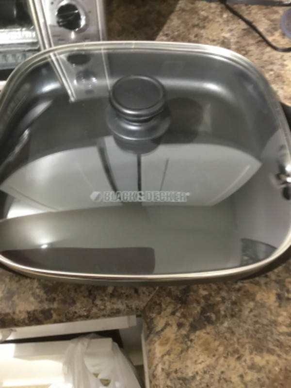 BLACK+DECKER Electric Skillet, 12”x12”, Deep Dish, Non Stick Sur in Microwaves & Cookers in Markham / York Region