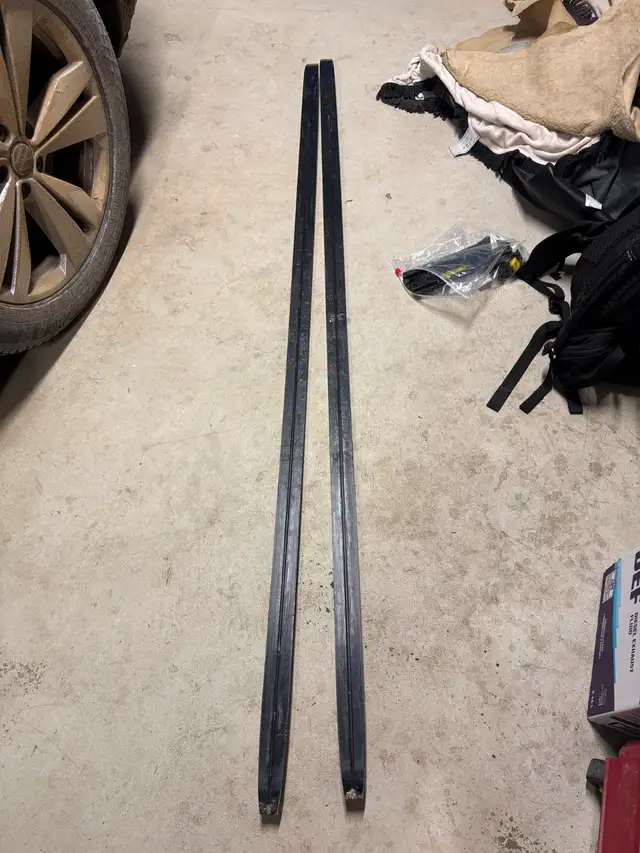 Country skis - fair condition in Ski in Nelson - Image 3