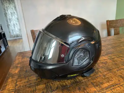 LS2 Advant with Cardo, View more