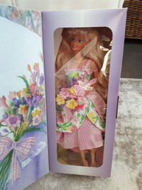 Barbie 1996 Spring Petals Avon Blonde Doll