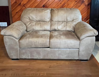 Loveseat 