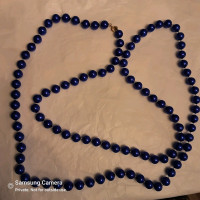 Vintage 1980s Metallic Blue pearl necklace