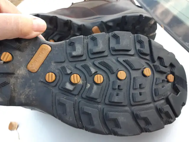 Women's TIMBERLAND Hiking Boots sz 10 in Women's - Shoes in St. Albert - Image 4