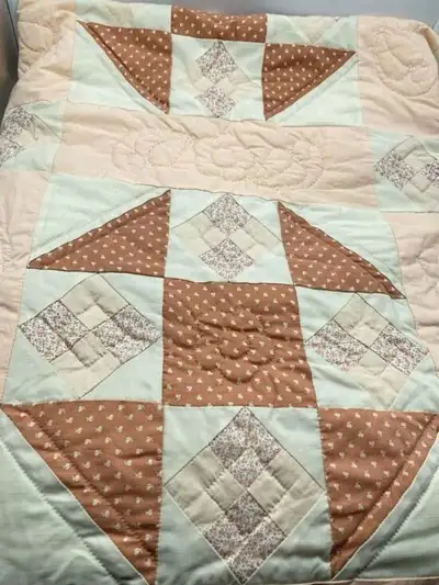 Vintage Handmade Patchwork Queen Size Quilt (Smiths Falls), View more