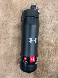 New Under Armour 18 oz water Bottle