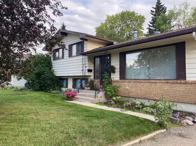 Full House for Rent in Red Deer!