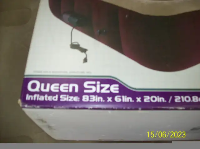 Fast -fill elevated airbed (new price) $50 in Beds & Mattresses in Cornwall - Image 6