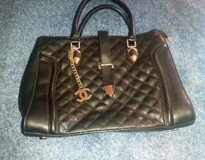 Chanel purses. Big size , View more