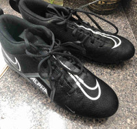 Size 8 Soccer/Rugby cleats 