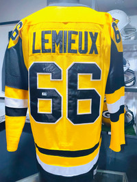 Mario Lemieux Autographed Pittsburgh Penguins Jersey