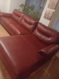 Sofa sectionnelle en cuire rouge Saint Gabriel de Brandon 