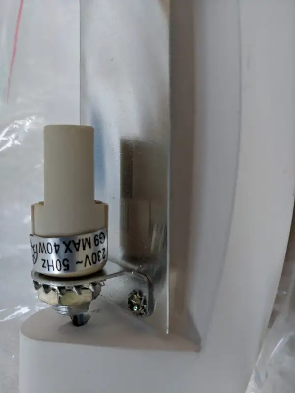 Richmond Hill- NEW LED/Halogen wall lamp (with G9 bulb 40 Watt m in Indoor Lighting & Fans in Markham / York Region - Image 4