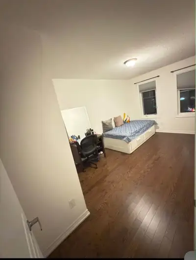 Private Room available for rent with private washroom in a 3 bed 3 bath house kitchen shared. 1 Park...