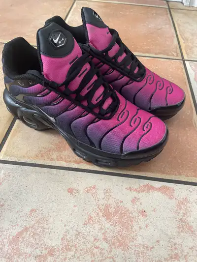 paire de tn nike, View more