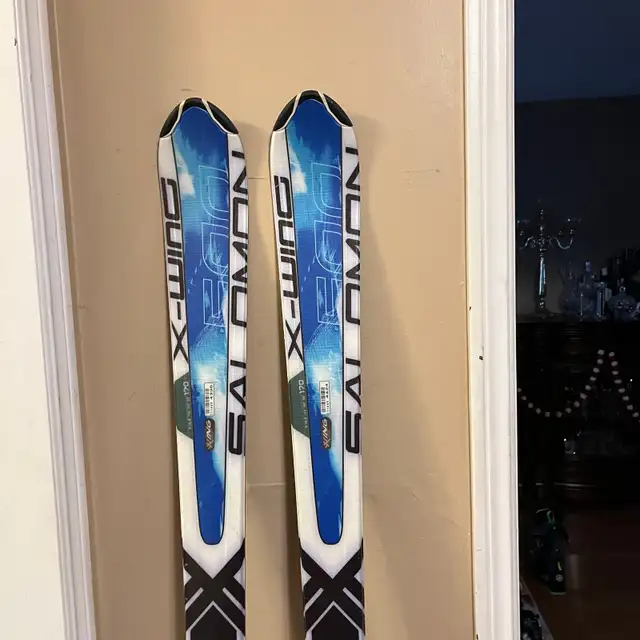 170 Salomon  ski with boots  in Ski in Markham / York Region - Image 4