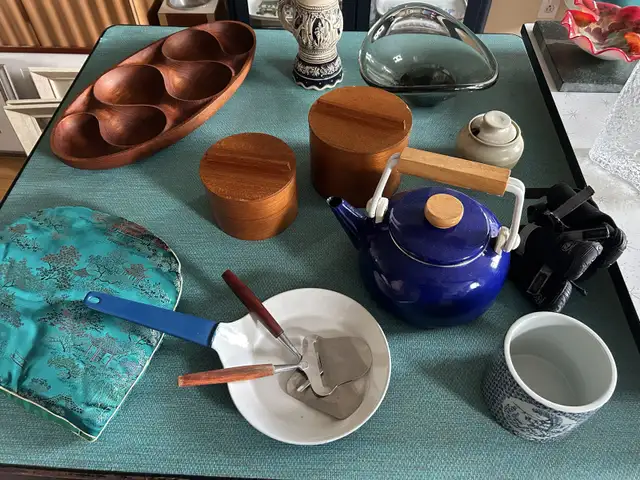 Downsizing sale   teak mcm in Home Décor & Accents in Ottawa - Image 7