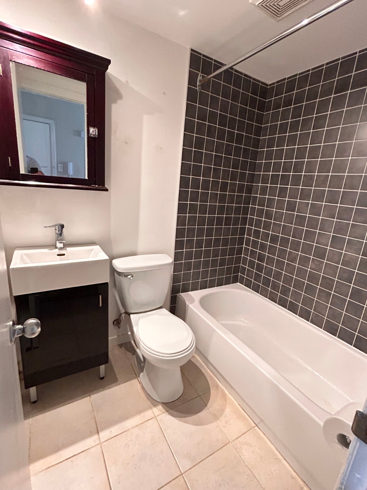 8110 Rue A.-A.-Desroches — photo 2