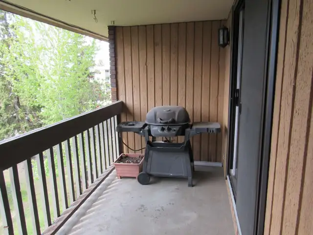 2-Bedroom Condo Unit for Rent in Riverbend in Long Term Rentals in Edmonton - Image 5