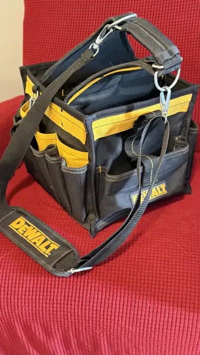 DEWALT 11-inch Electrical and Maintenance Tool Bag. in New Condition… $65