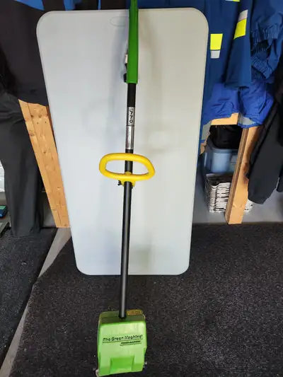 Green Machine 770 weeder/cultivator (Corded Electric) Ideal for small or midsized gardens.