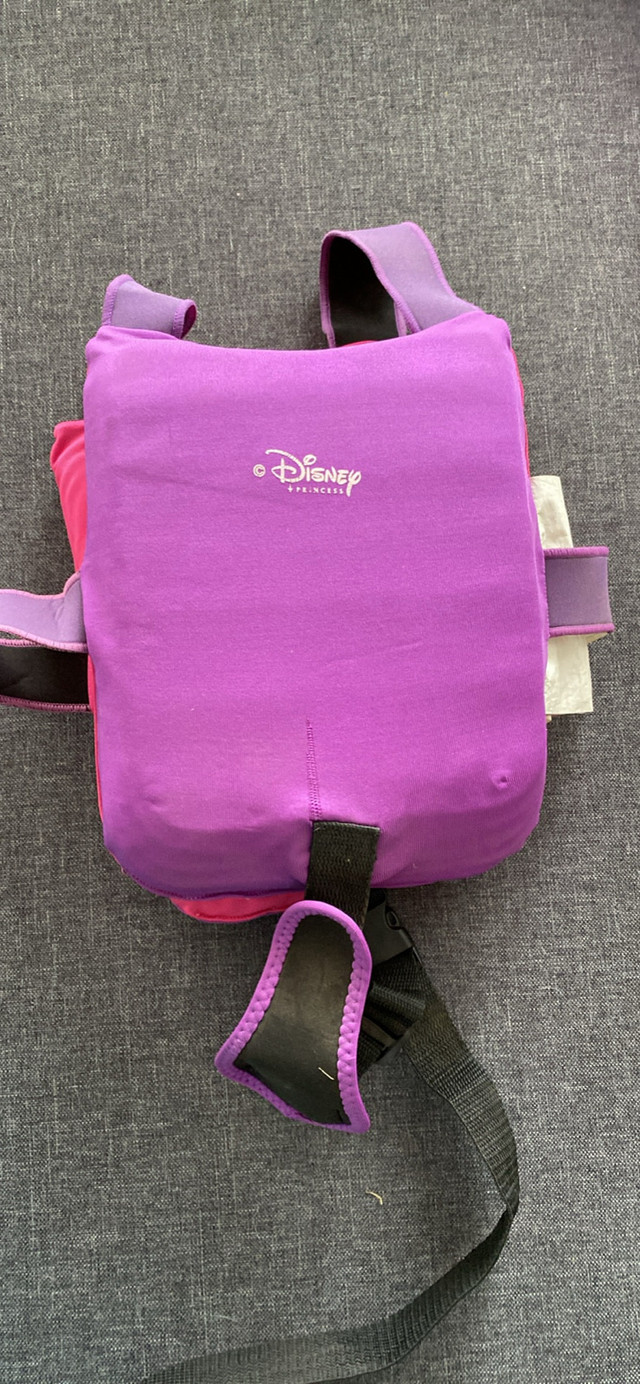 Disney princess Ariel floating vest  in Toys & Games in Edmonton - Image 2