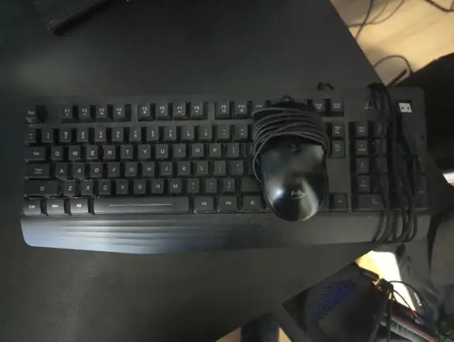 Gaming Pc - monitor, keyboard, mouse in Desktop Computers in Kitchener / Waterloo - Image 9
