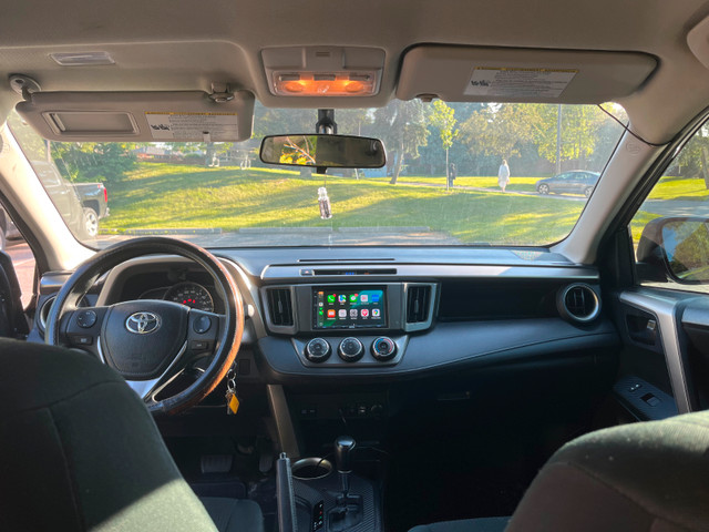 2015 RAV4 LE FWD in Cars & Trucks in Oshawa / Durham Region - Image 4