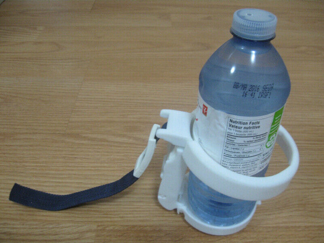 Loquet de sécurité Safety 1st, Porte bouteille (NEUFS) dans Articles multiples  à Laval/Rive Nord - Image 4