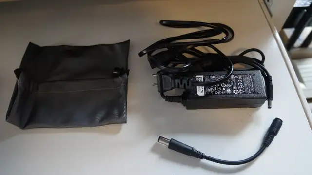 INSPIRON LAPTOP CHARGER in Laptop Accessories in Norfolk County - Image 3