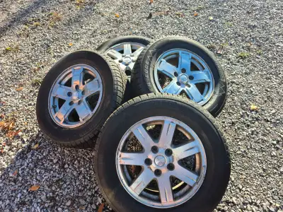 REDUCED - 245/65R17 Snow tires with Aluminum rims for sale, Winter Edge model from Cooper, 90% Tread...